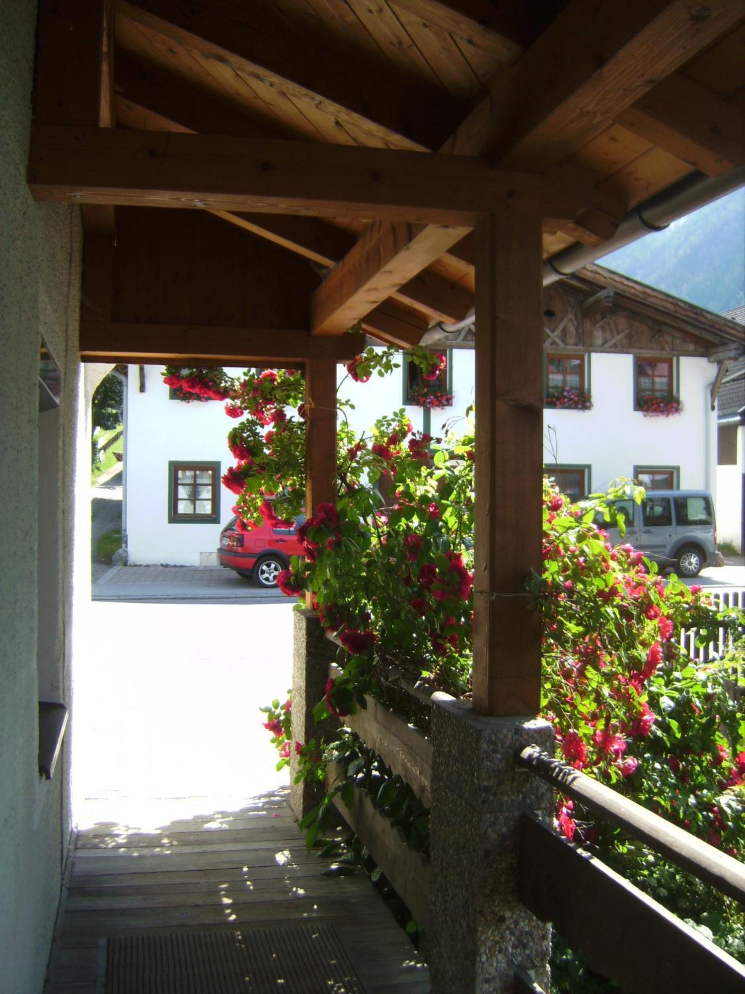 Haus Martina Apartment Ehrwald Bagian luar foto